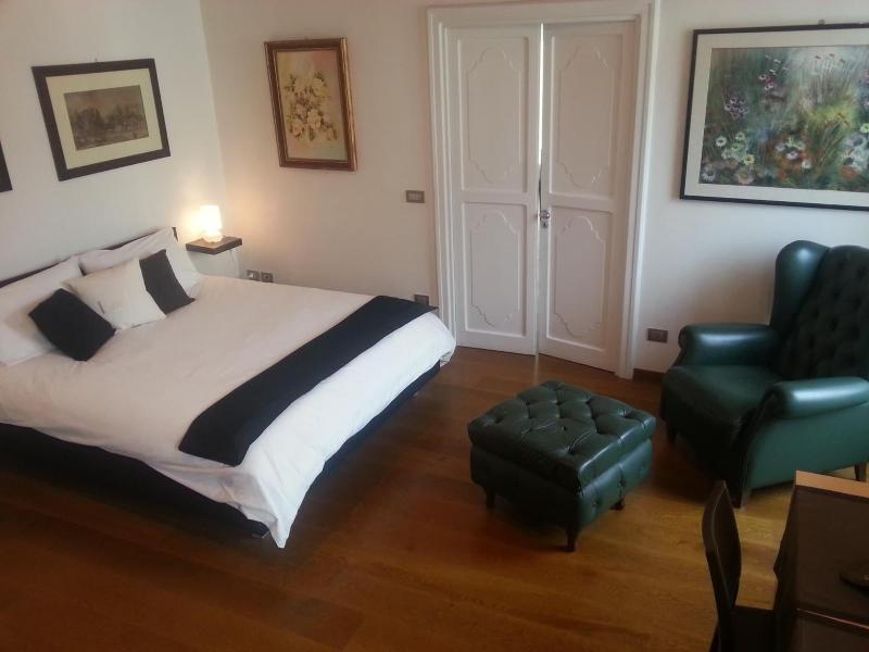 Bonadies Suite image
