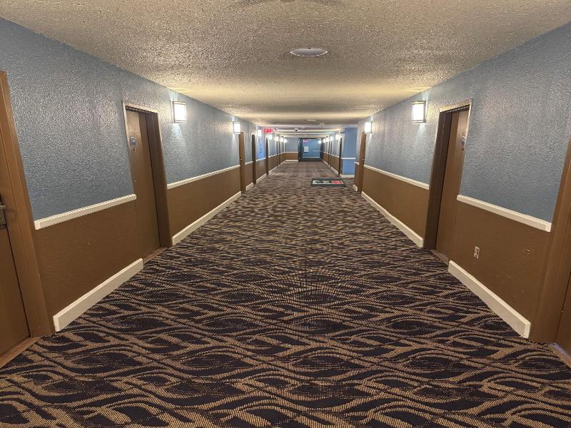 Economy Inn North Randall image