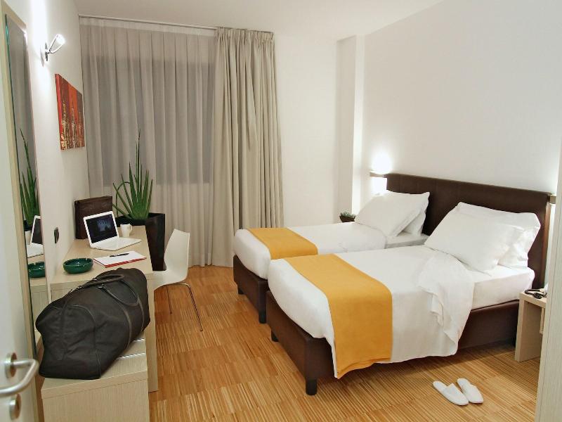 Euro Hotel Residence image