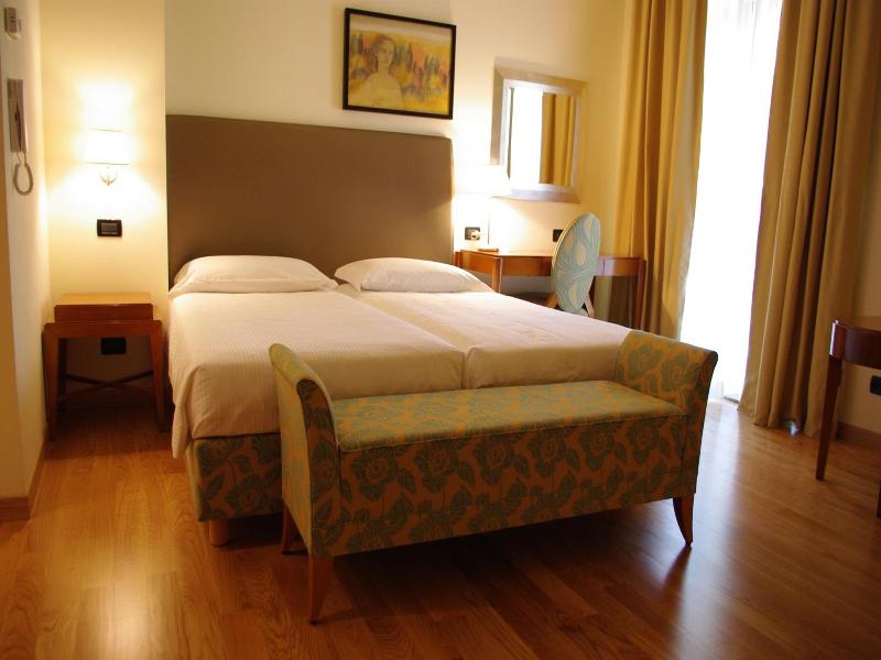 Dependance Center Hotel image