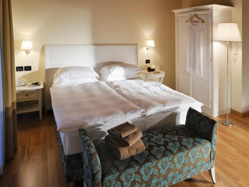 Dependance Center Hotel image