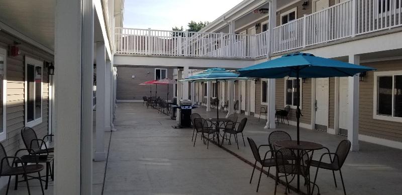 Affordable Suites Of America Portage image