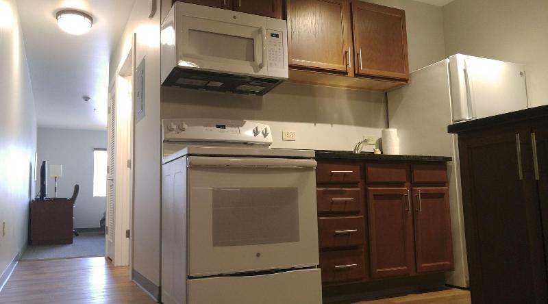Affordable Suites Of America Portage image