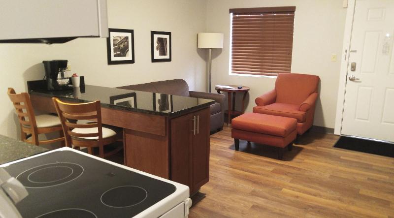 Affordable Suites Of America Portage image