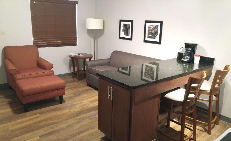 Affordable Suites Of America Portage image
