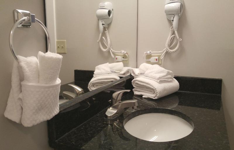 Affordable Suites Of America Portage image