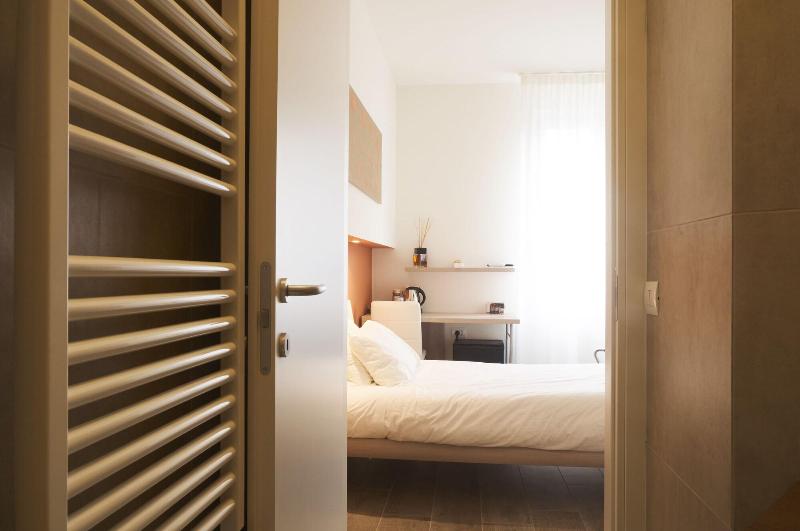 Villa Fenix image