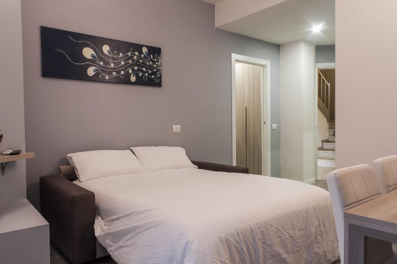 Villa Fenix image
