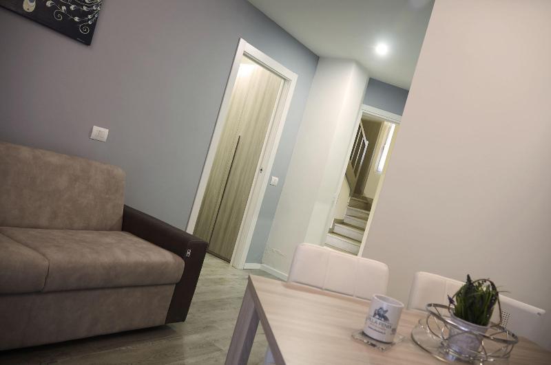 Villa Fenix image