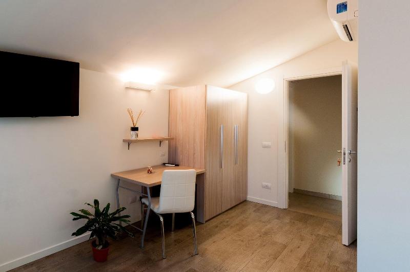 Villa Fenix image