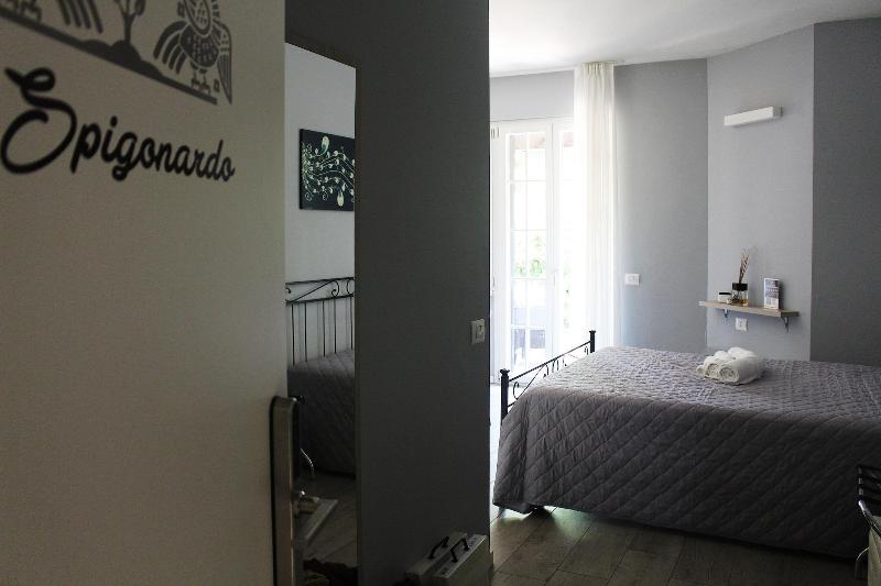 Villa Fenix image