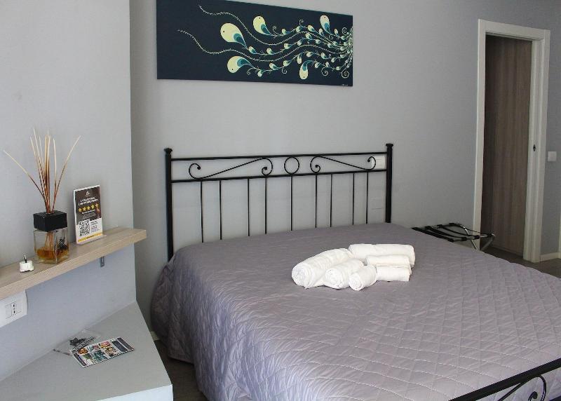 Villa Fenix image