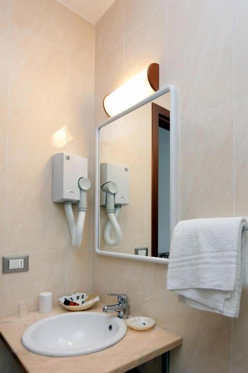 Al Sole Albergo Ristorante image