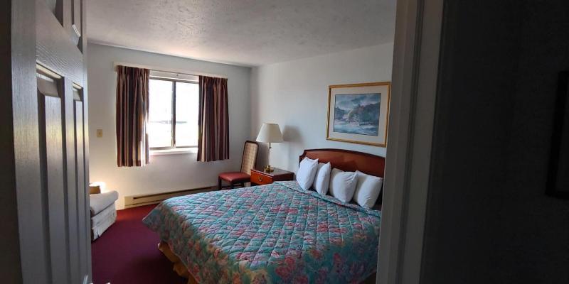 Sunrise Beach Motel — photo 23