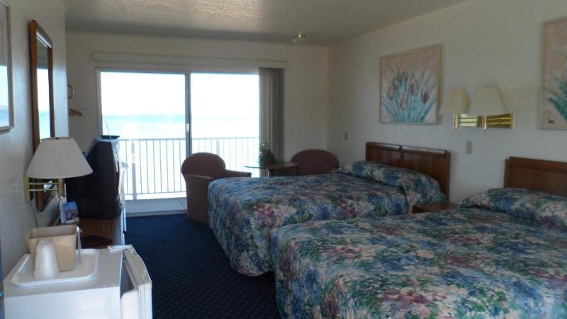 Sunrise Beach Motel — photo 37