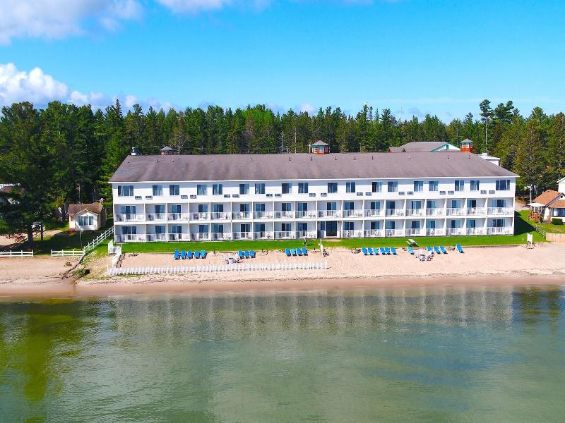 Bridge Vista Beach - Hotel & Convention Center image