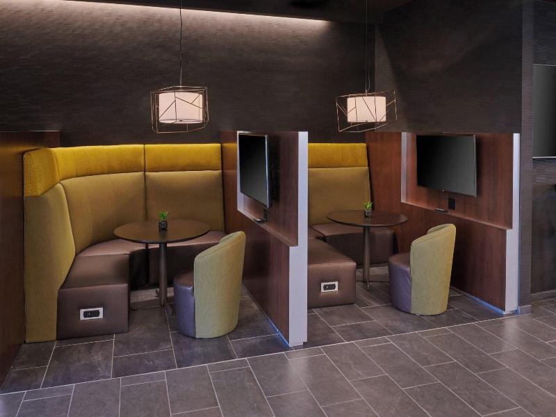 Courtyard By Marriott Petoskey At Victories Square image