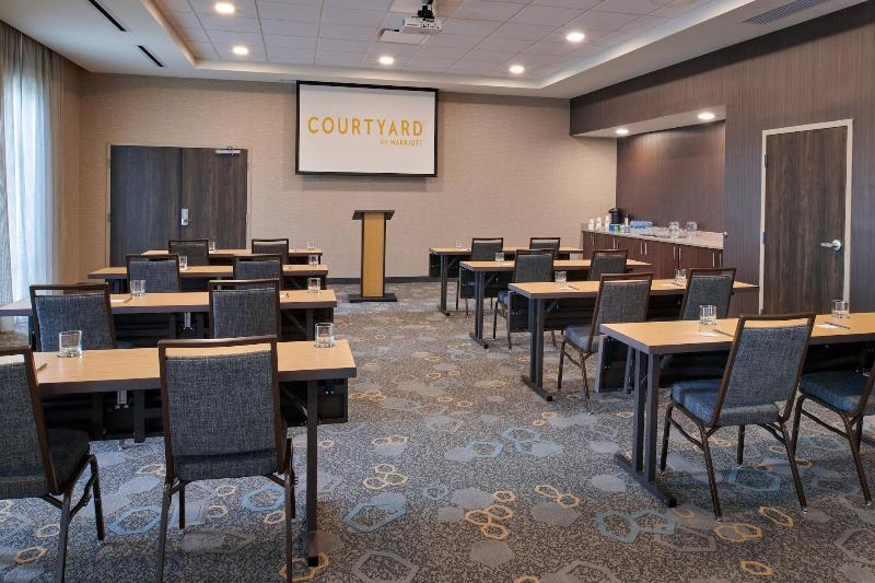 Courtyard By Marriott Petoskey At Victories Square image