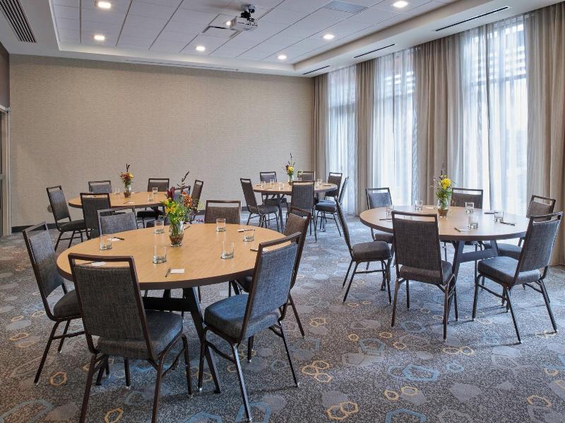 Courtyard By Marriott Petoskey At Victories Square image