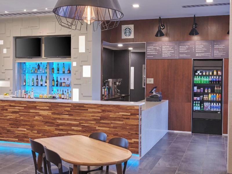 Courtyard By Marriott Petoskey At Victories Square image