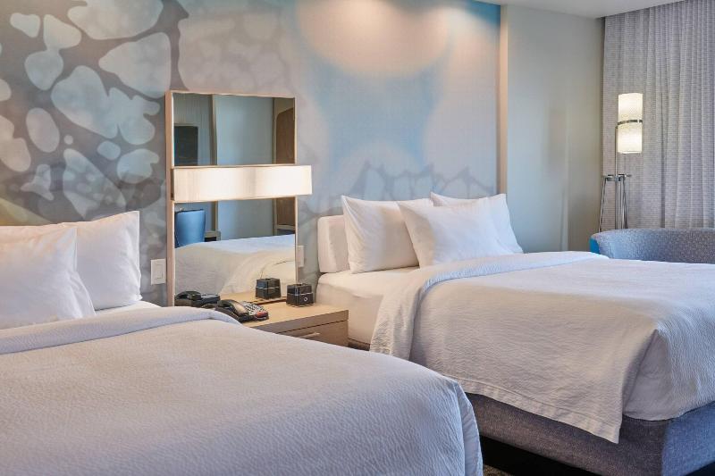 Courtyard By Marriott Petoskey At Victories Square image