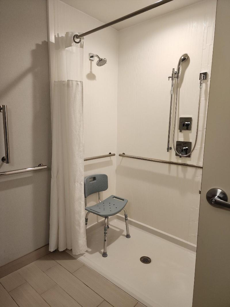 Courtyard By Marriott Petoskey At Victories Square image