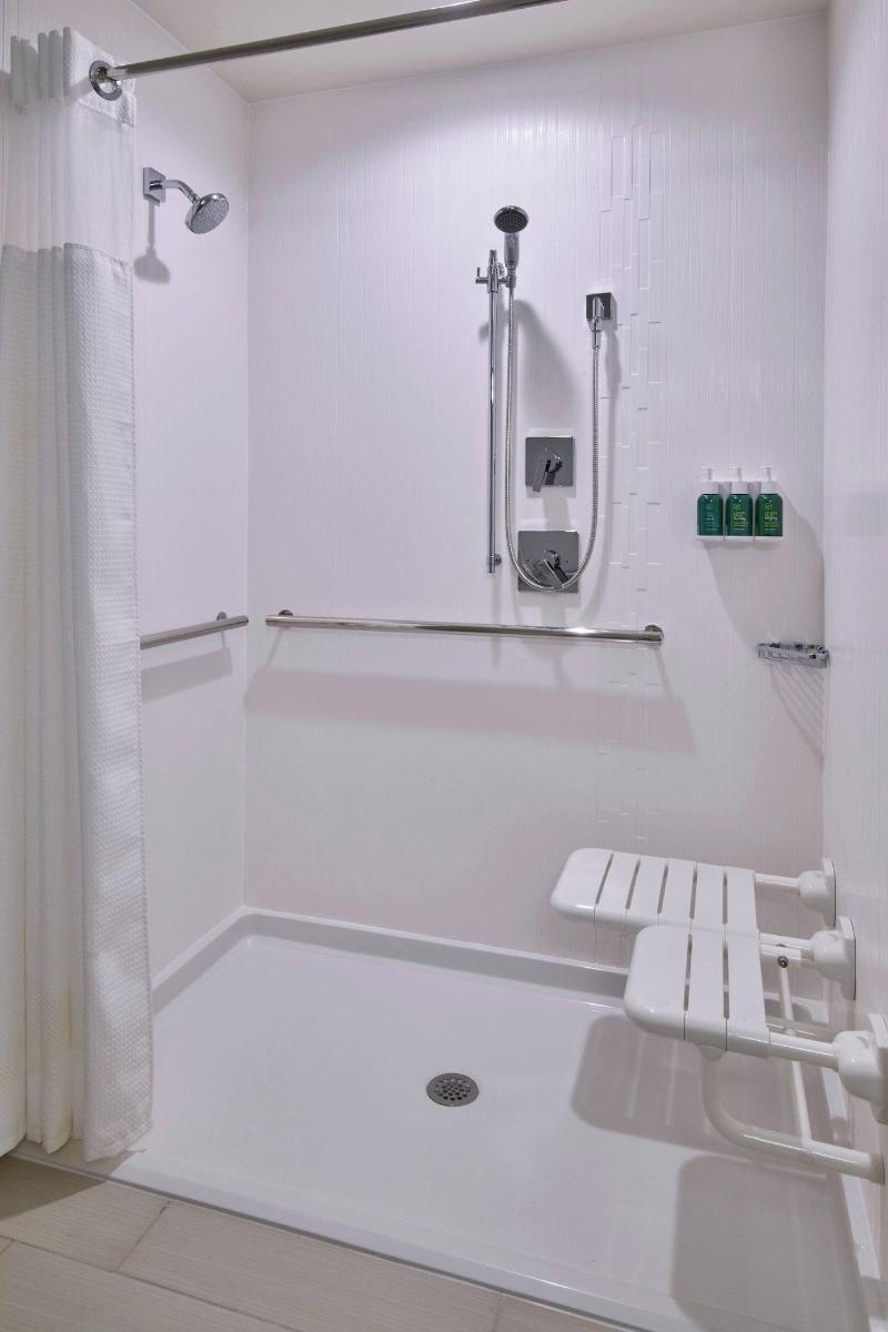 Courtyard By Marriott Petoskey At Victories Square image