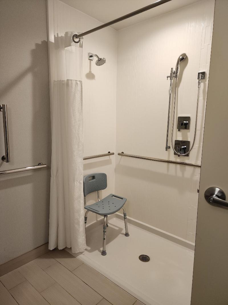 Courtyard By Marriott Petoskey At Victories Square image