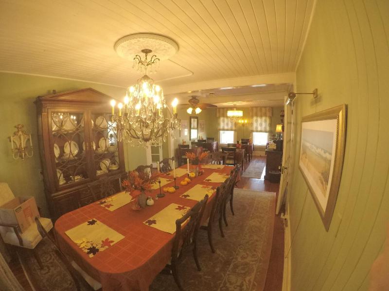 The Hibiscus House Bed And Breakfast image