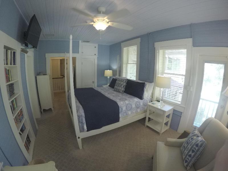 The Hibiscus House Bed And Breakfast image