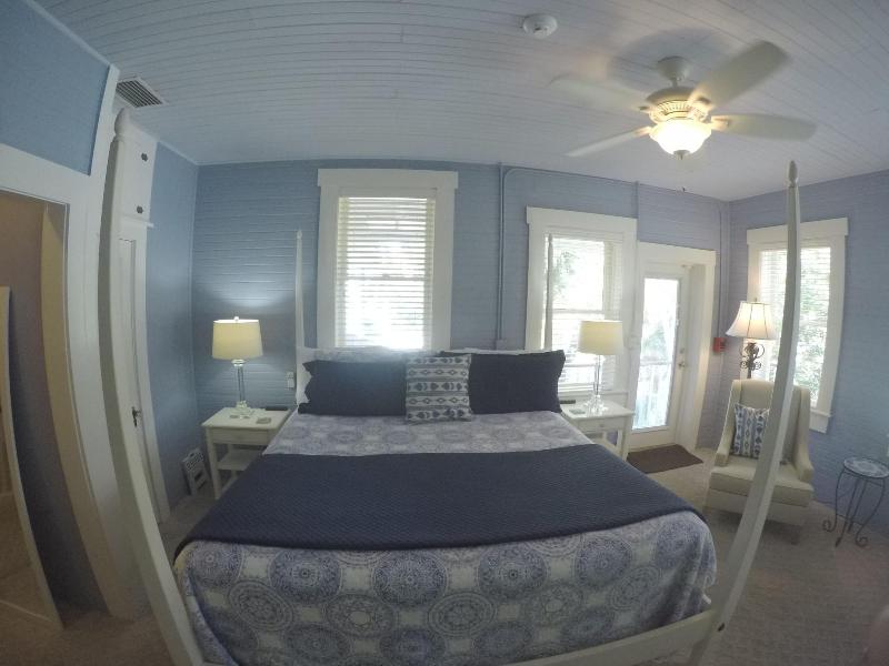 The Hibiscus House Bed And Breakfast image