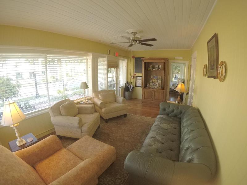 The Hibiscus House Bed And Breakfast image