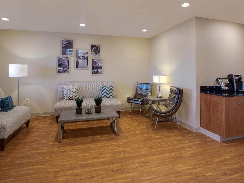 WoodSpring Suites Frederick I-70 image