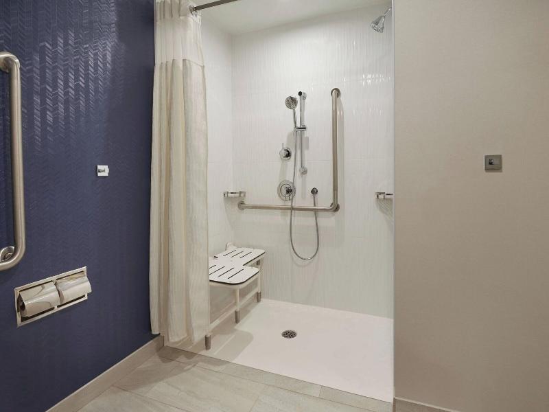 Fairfield Inn & Suites by Marriott Orillia image