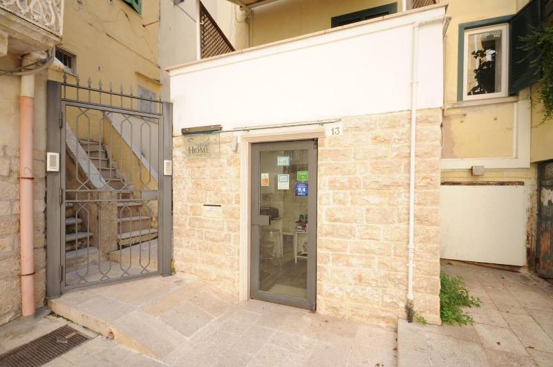 Suite Home Trani image