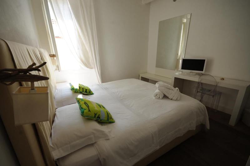Suite Home Trani image