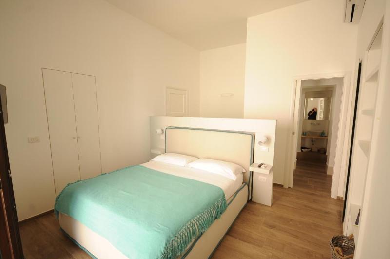 Suite Home Trani image