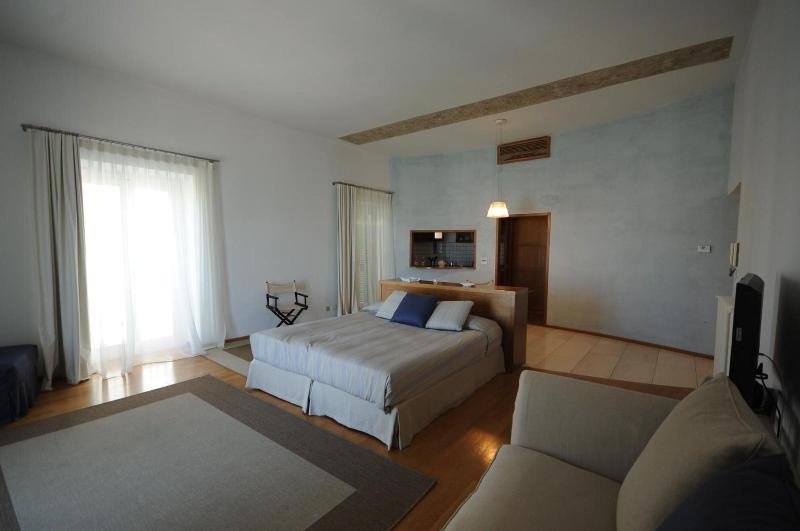 Suite Home Trani image