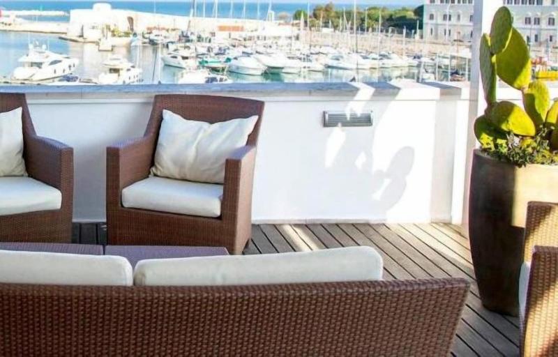 Suite Home Trani image