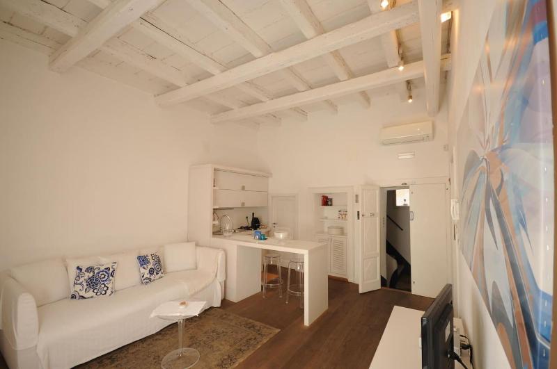 Suite Home Trani image