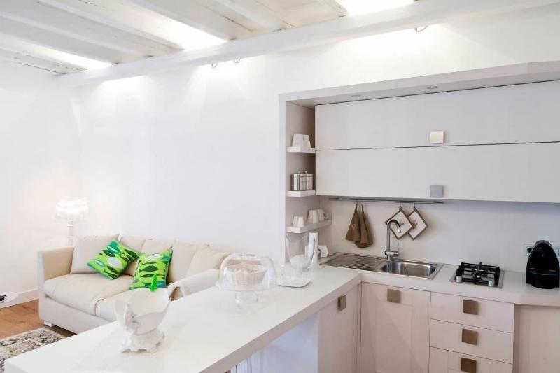 Suite Home Trani image