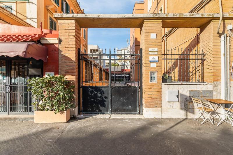 Guest House Maison 6 image