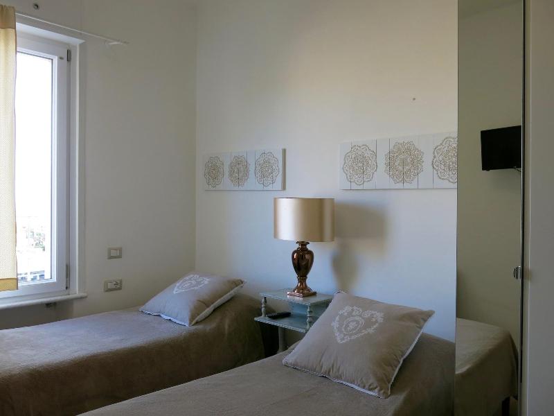 Guest House Maison 6 image