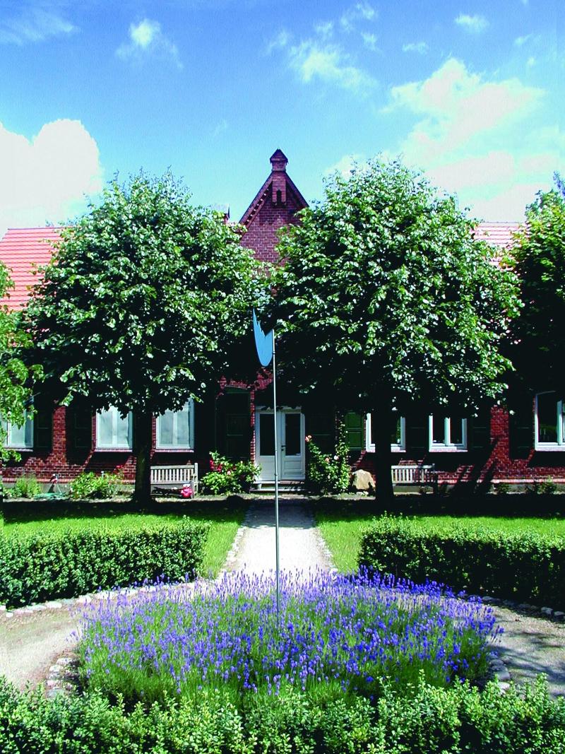 Seehotel Am Neuklostersee image