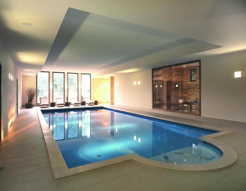 Seehotel Am Neuklostersee image