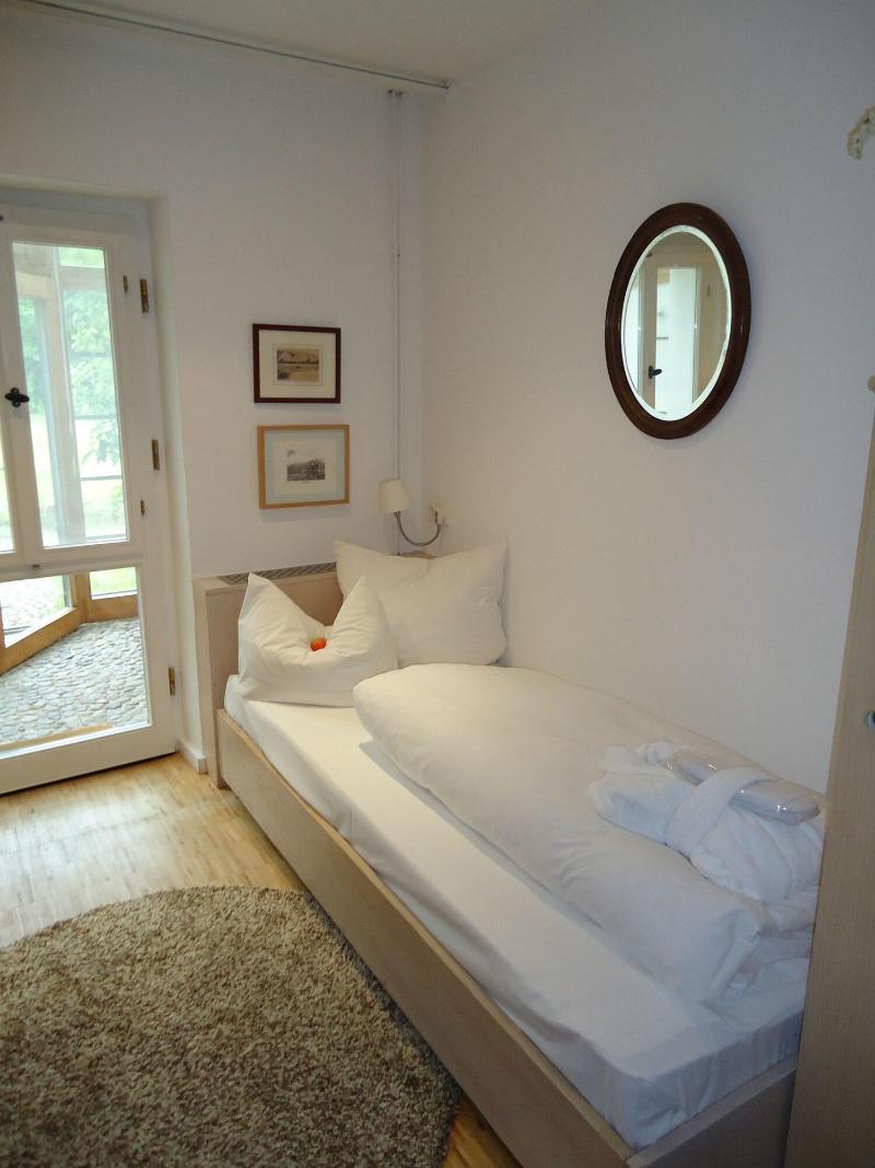 Seehotel Am Neuklostersee image