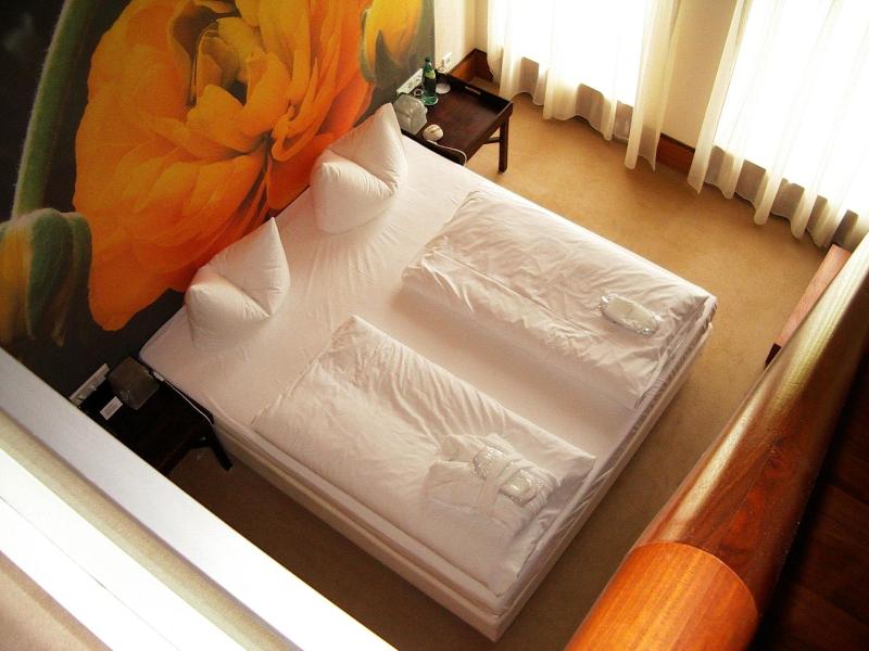Seehotel Am Neuklostersee image