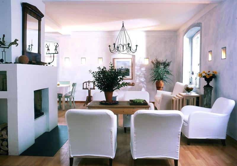 Seehotel Am Neuklostersee image