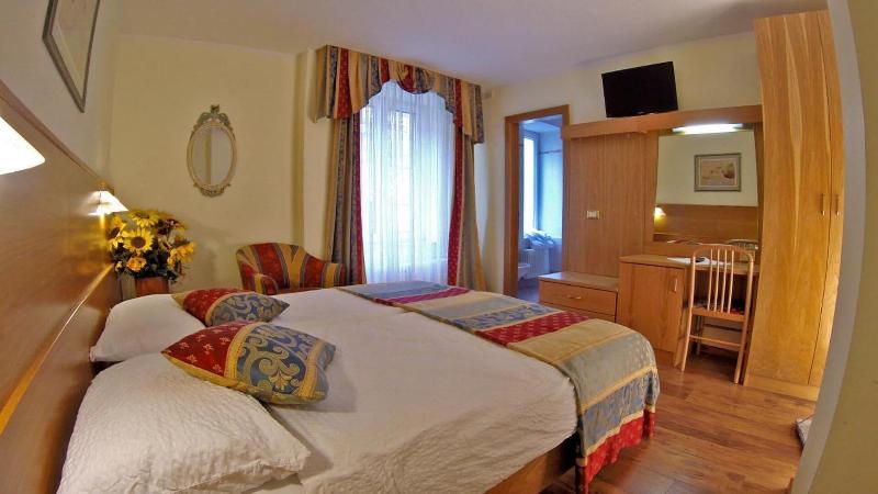 Hotel Olympia - Image 10