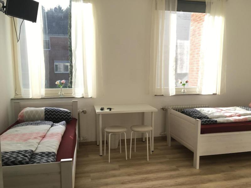 Pension Highway 3 Sennestadt-Bielefeld image